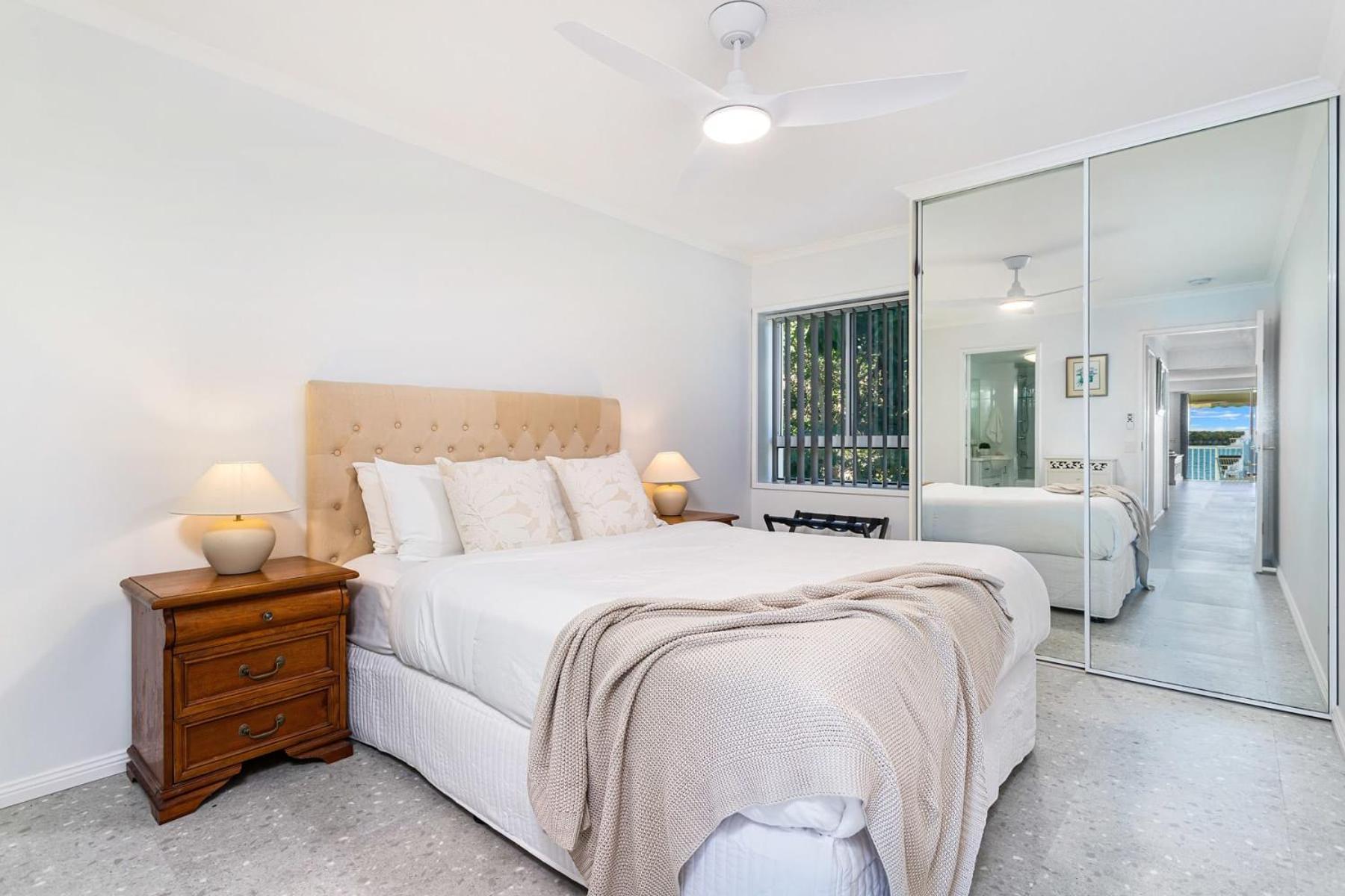 Poinsettia Beach Broadwater Retreat Apartment