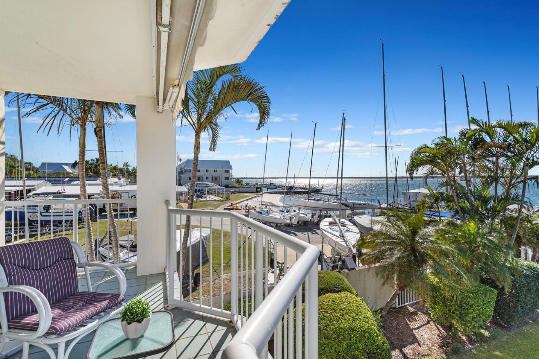 Poinsettia Beach Broadwater Retreat Gold Coast